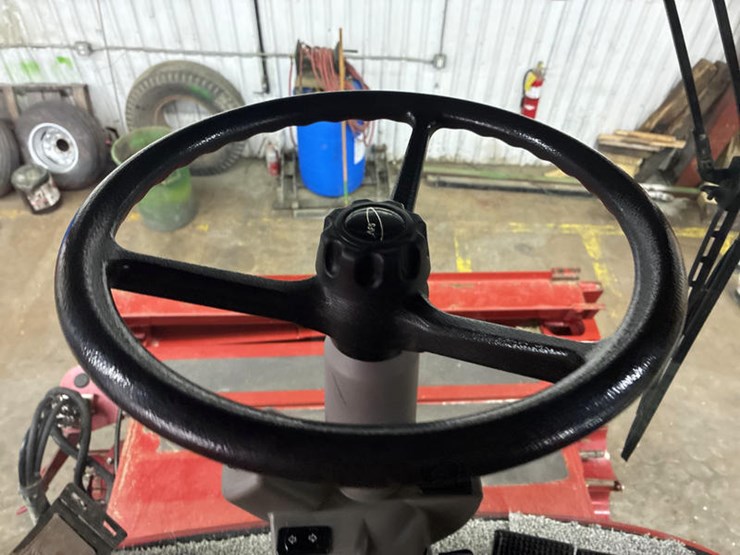 2012-case-ih-7230-image-93