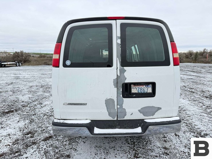 2007-chevrolet-express-2500-image-4