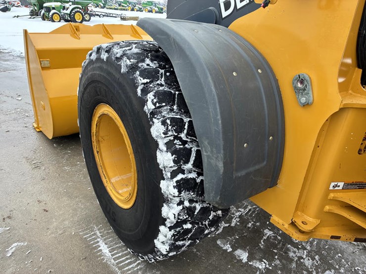 2019-deere-544l-image-53