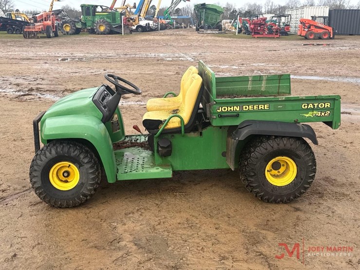 john-deere-gator-image-5