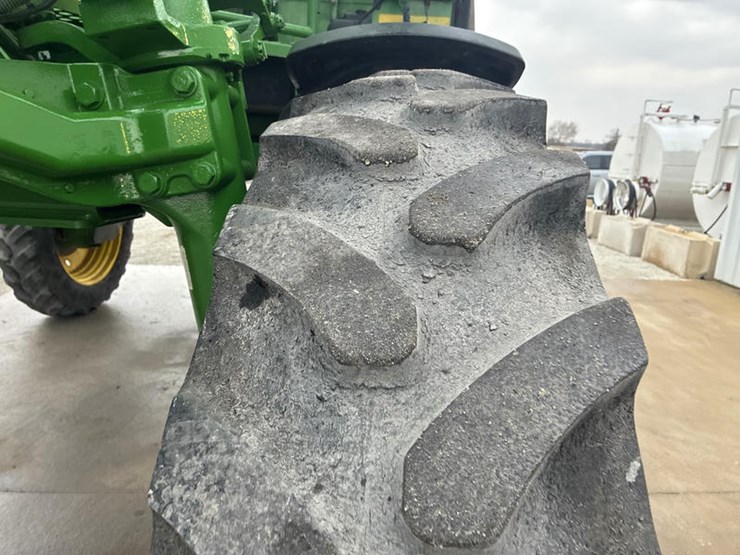 2011-john-deere-4830-image-47