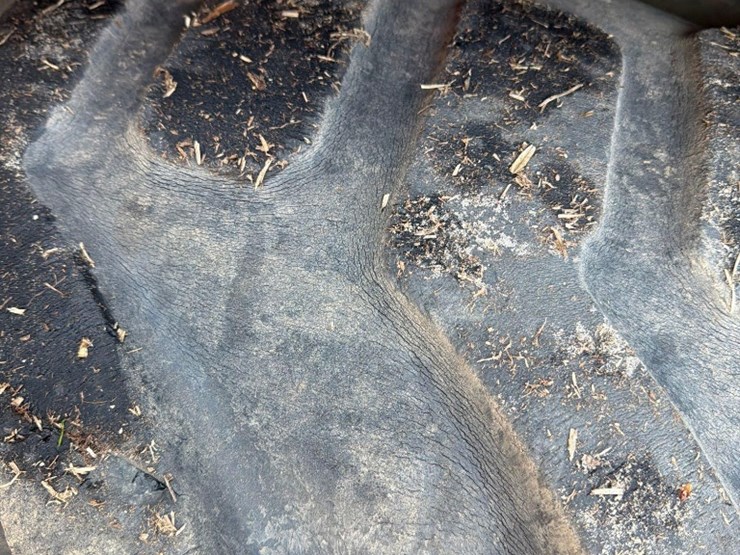 john-deere-110-image-11