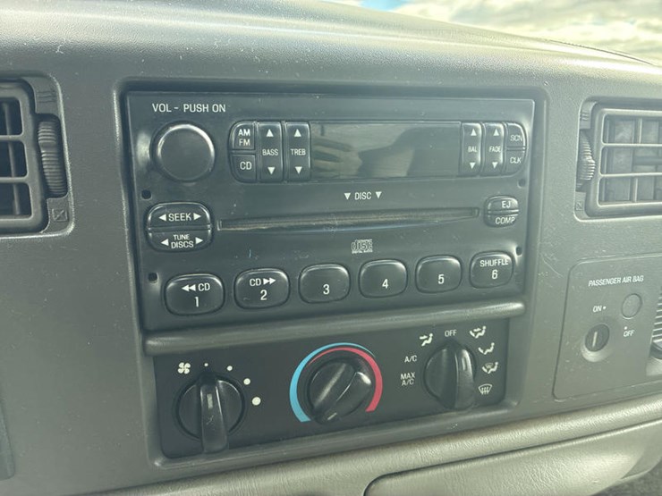 2004-ford-f250-image-60