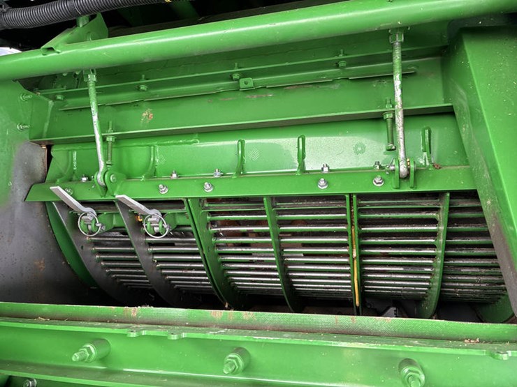 2011-john-deere-9670-sts-image-43