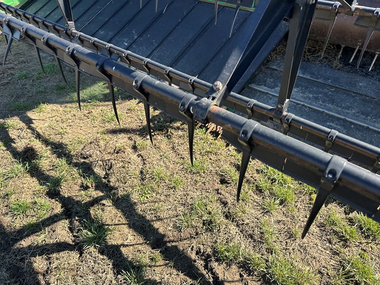 john-deere-630d-image-37