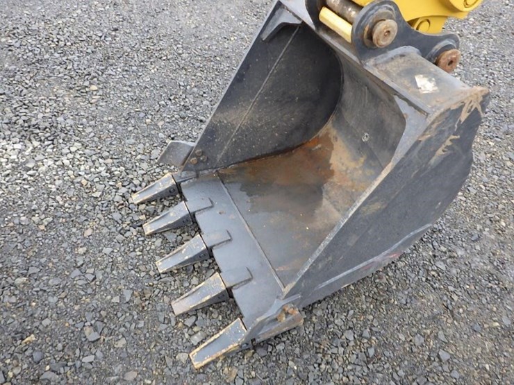 caterpillar-305.5-image-20