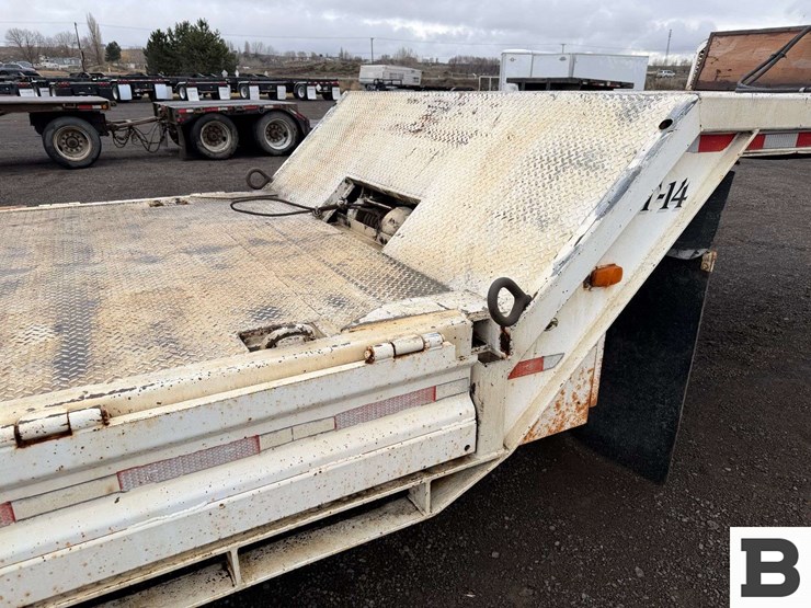 1981-haull-flatbed-equipment-trailer-image-26