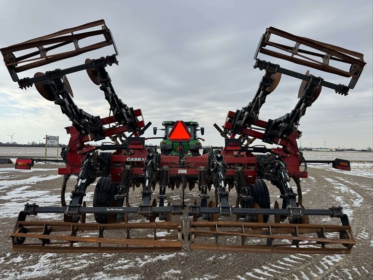 2016-case-ih-2016-image-12