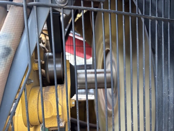 2017-deere-210lep-image-29