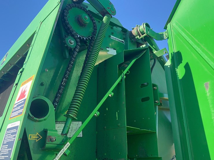 john-deere-568-image-9