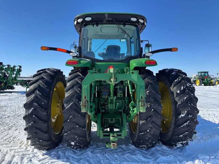 2012-john-deere-8310r-image-11