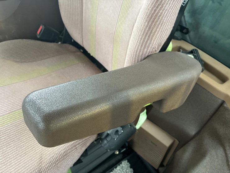 2011-john-deere-4830-image-76