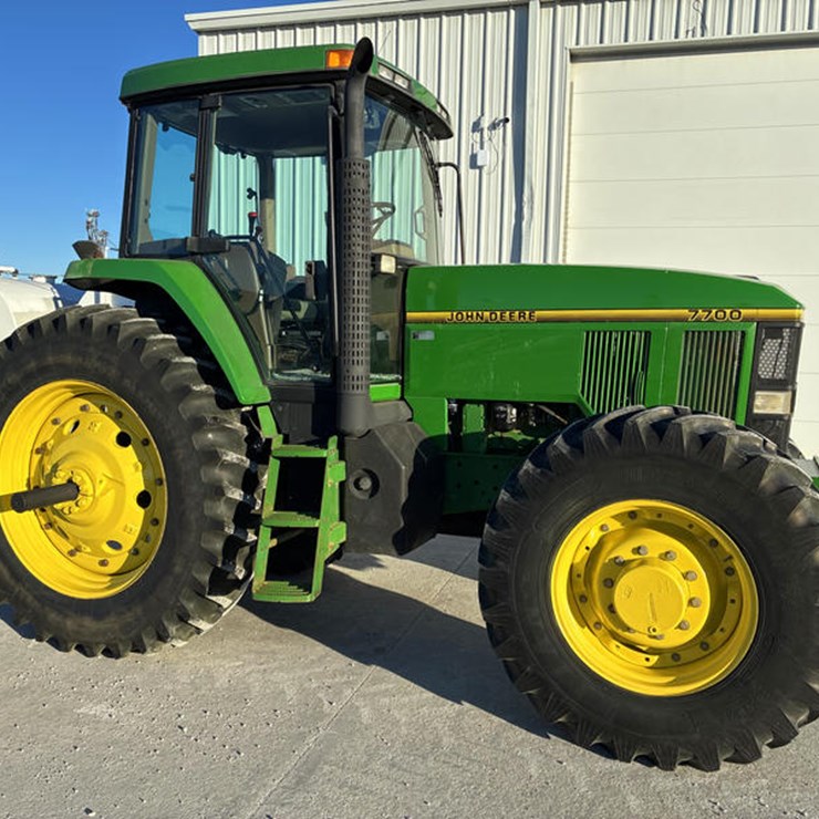 1994 JOHN DEERE 7700