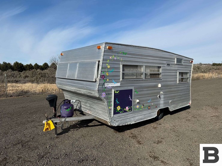 1970-aristrocrat-travel-trailer-image-1