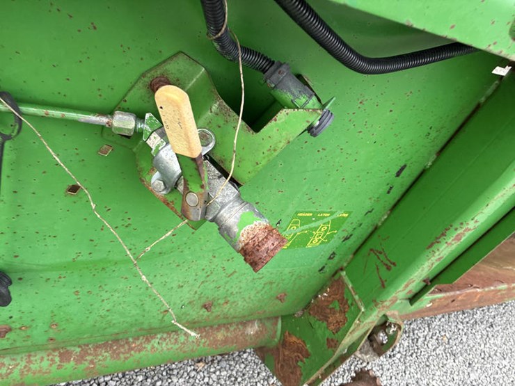 1990-john-deere-920-image-12