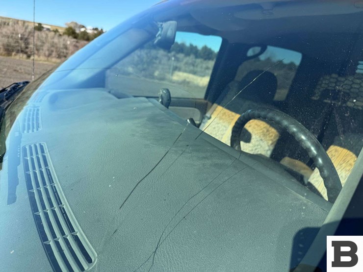 2003-gmc-2500-image-15