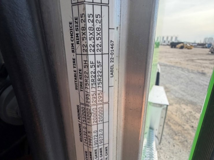 2021-peterbilt-367-image-18