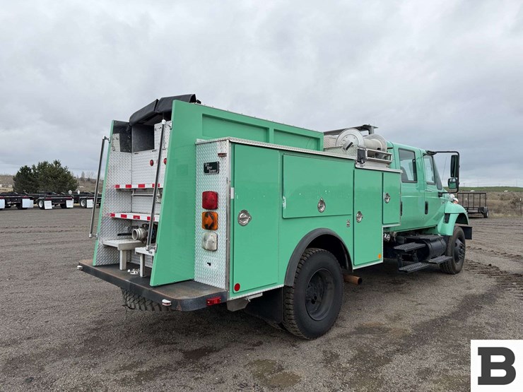 2005-international-7400-image-5