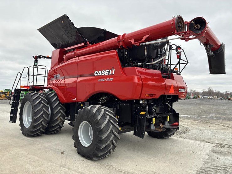 2024-case-ih-8250-image-6