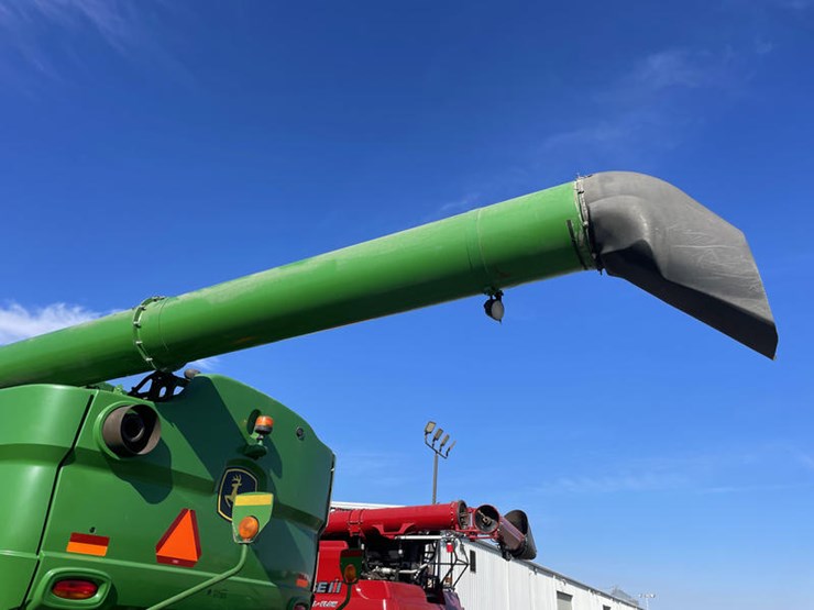 2018-john-deere-s780-image-26