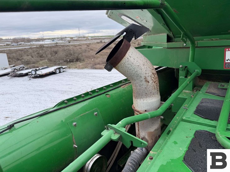 2004-john-deere-9660-sts-image-98