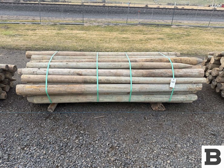 ..-wooden-posts-image-1