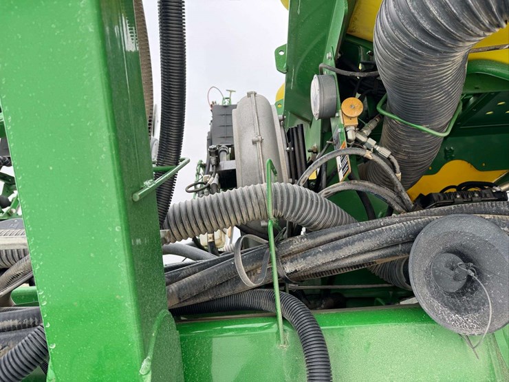john-deere-1795-image-87