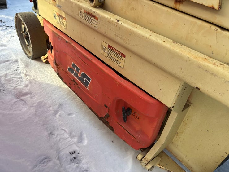 2007-jlg-2630es-image-18