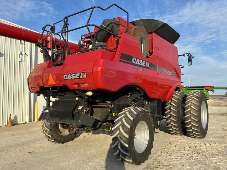 2010-case-ih-8120-image-6