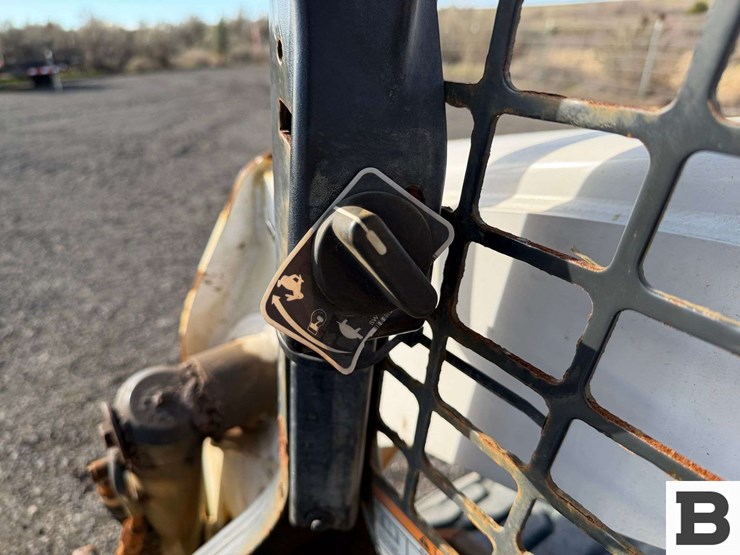 2019-bobcat-s770-image-36