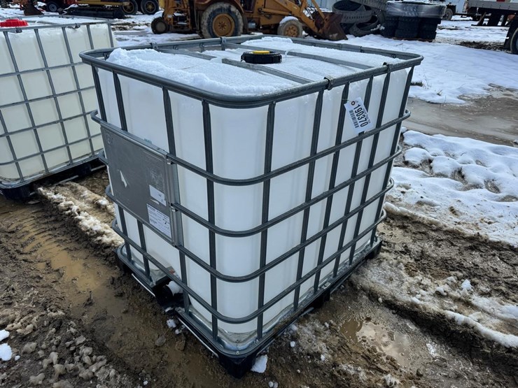 water-tank-tote-image-1