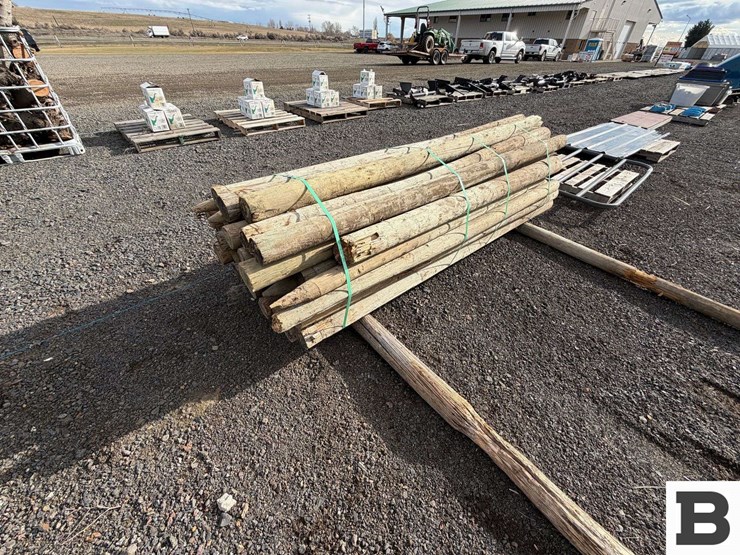 ..-wooden-posts-image-4