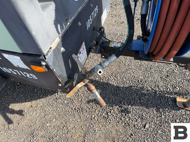 2008-sullivan-air-compressor-trailer-image-30