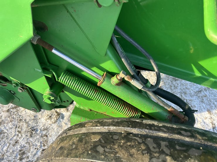 1999-john-deere-566-image-39