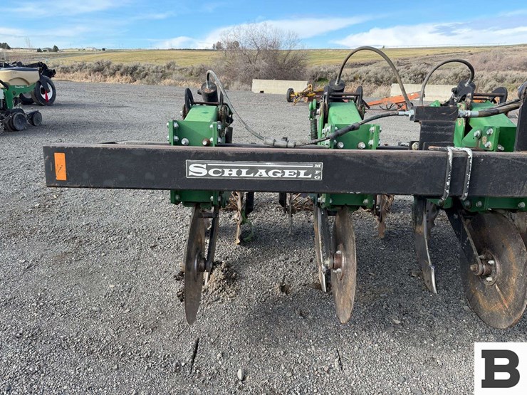 schlagel-mfg.-ripper,-implement-dolly,-great-plains-corn-planter-image-11