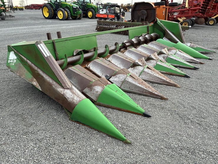 john-deere-843-image-17