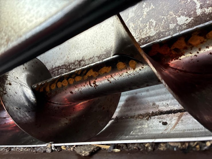 2010-case-ih-8120-image-98