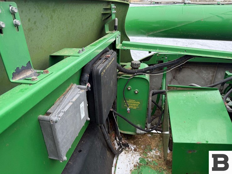 2004-john-deere-9660-sts-image-92