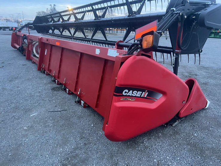 2011-case-ih-3020-image-17