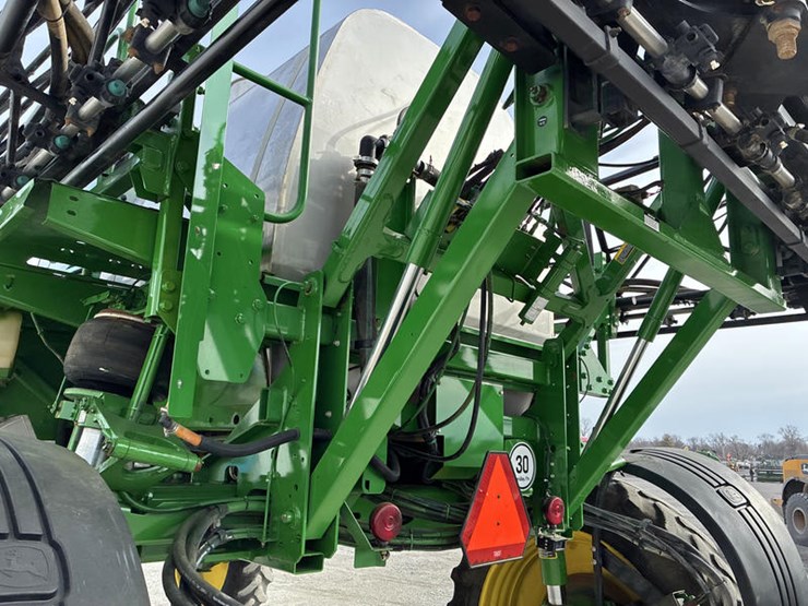 2014-john-deere-4830-image-36