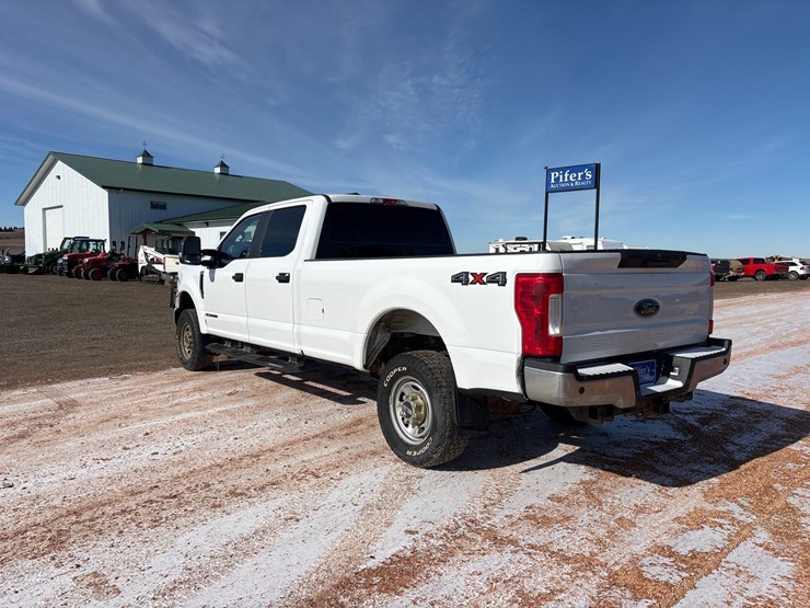 2018-ford-f250-image-8