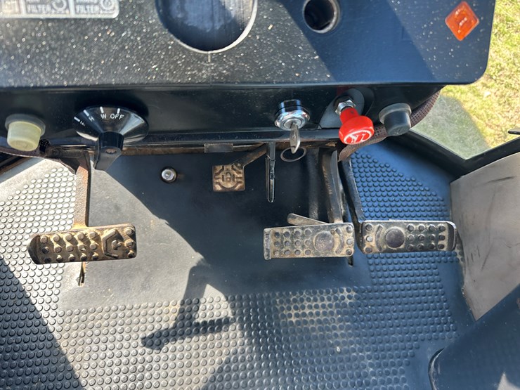 john-deere-4650-image-47