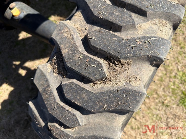 new-holland-tc30-image-7