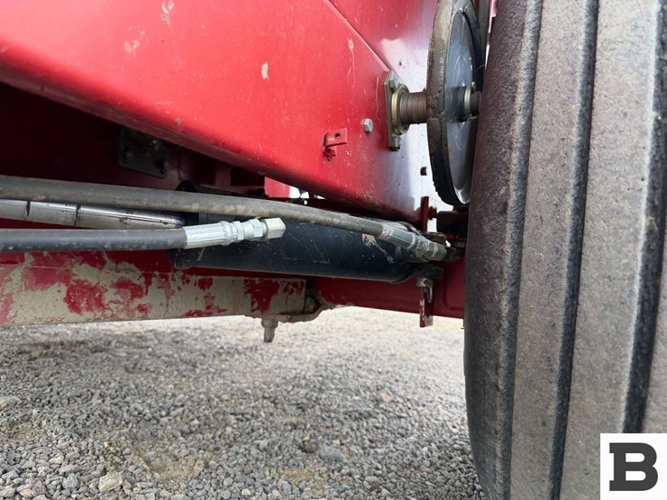 2010-new-holland-bc5080-image-23