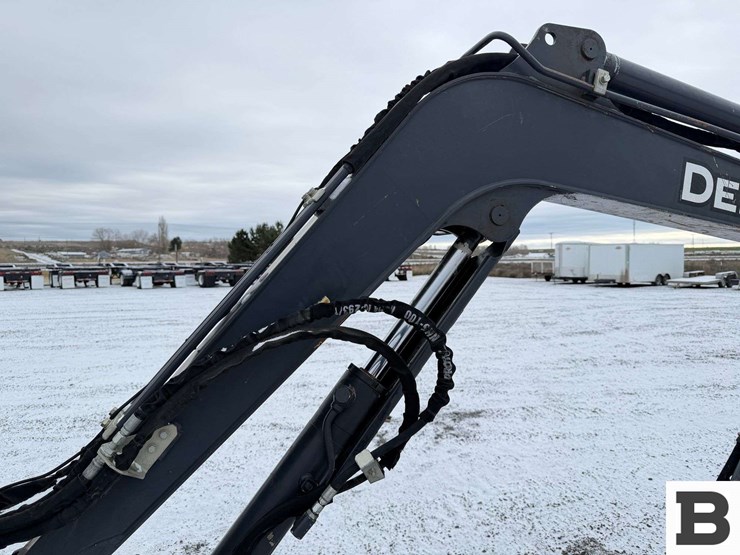 2017-deere-35g-image-29