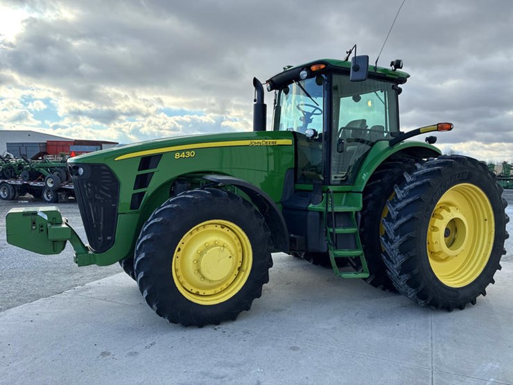 2006-john-deere-8430-image-12