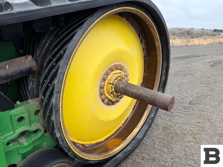 2014-john-deere-8310rt-image-27