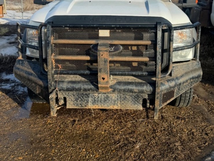 2012-ford-f550-image-2