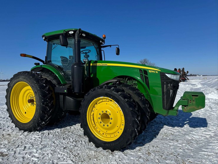 2012-john-deere-8310r-image-3