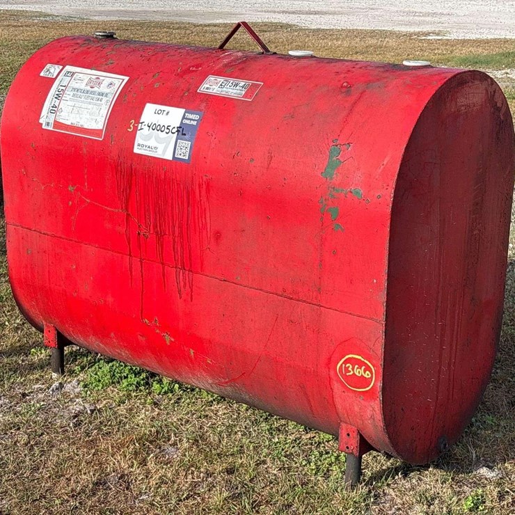 Diesel Engine Oil Tank